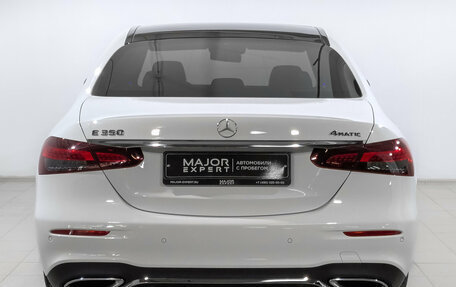 Mercedes-Benz E-Класс, 2021 год, 5 875 000 рублей, 6 фотография