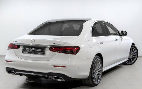 Mercedes-Benz E-Класс, 2021 год, 5 875 000 рублей, 5 фотография
