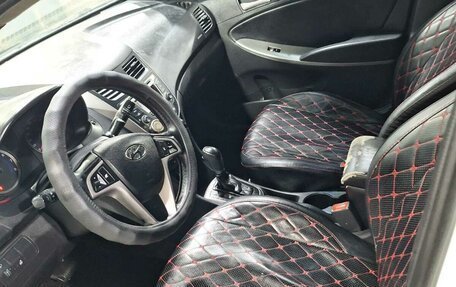 Hyundai Solaris II рестайлинг, 2015 год, 465 000 рублей, 8 фотография