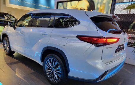 Toyota Highlander, 2026 год, 5 790 000 рублей, 6 фотография