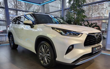 Toyota Highlander, 2026 год, 5 790 000 рублей, 32 фотография