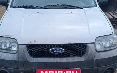 Ford Escape II, 2005 год, 300 000 рублей, 18 фотография