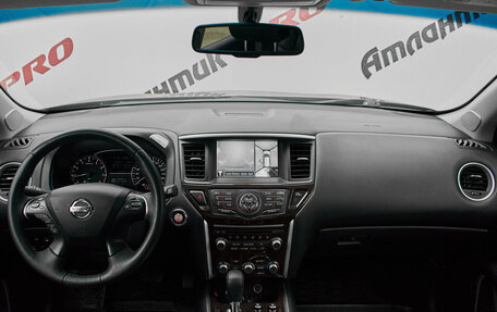 Nissan Pathfinder, 2016 год, 1 580 000 рублей, 12 фотография