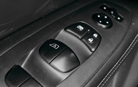 Nissan Pathfinder, 2016 год, 1 580 000 рублей, 24 фотография