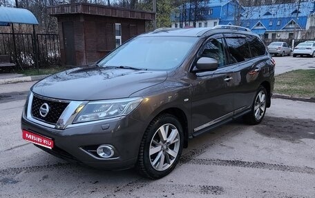 Nissan Pathfinder, 2014 год, 2 000 000 рублей, 1 фотография