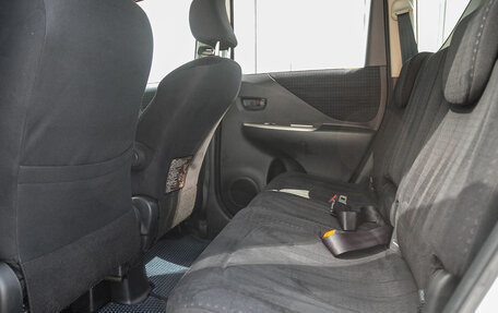 Toyota Ractis I, 2010 год, 775 000 рублей, 13 фотография