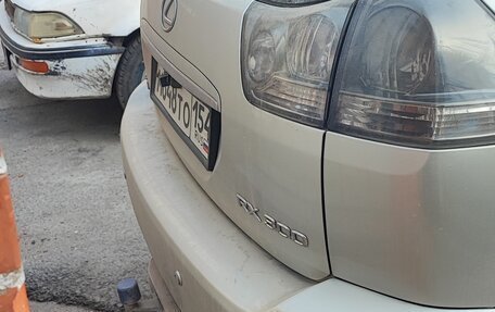 Lexus RX II рестайлинг, 2004 год, 1 050 000 рублей, 4 фотография