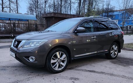 Nissan Pathfinder, 2014 год, 2 000 000 рублей, 2 фотография