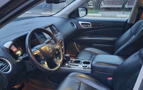 Nissan Pathfinder, 2014 год, 2 000 000 рублей, 11 фотография