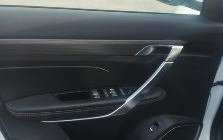 Geely Atlas, 2024 год, 2 300 000 рублей, 6 фотография