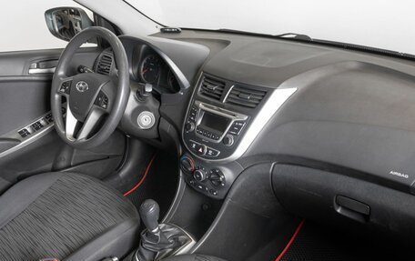 Hyundai Solaris II рестайлинг, 2016 год, 880 000 рублей, 7 фотография