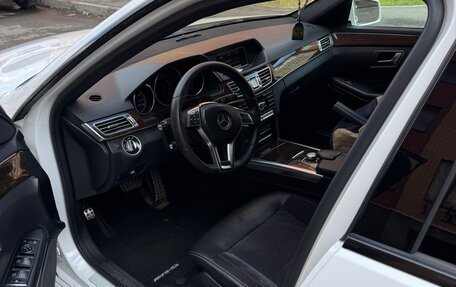 Mercedes-Benz E-Класс, 2013 год, 2 100 000 рублей, 3 фотография