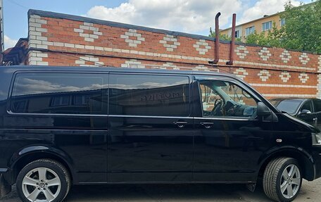 Volkswagen Caravelle T5, 2011 год, 2 120 000 рублей, 3 фотография