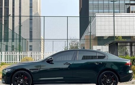 Jaguar XE I рестайлинг, 2024 год, 4 355 000 рублей, 3 фотография