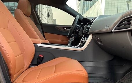 Jaguar XE I рестайлинг, 2024 год, 4 355 000 рублей, 13 фотография