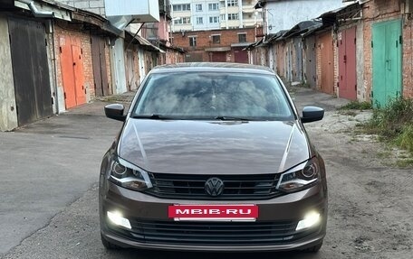 Volkswagen Polo VI (EU Market), 2017 год, 1 100 000 рублей, 2 фотография