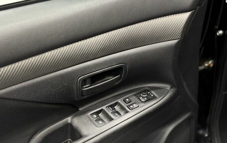 Mitsubishi Outlander III рестайлинг 3, 2018 год, 1 895 000 рублей, 7 фотография