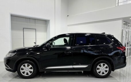 Mitsubishi Outlander III рестайлинг 3, 2018 год, 1 895 000 рублей, 3 фотография