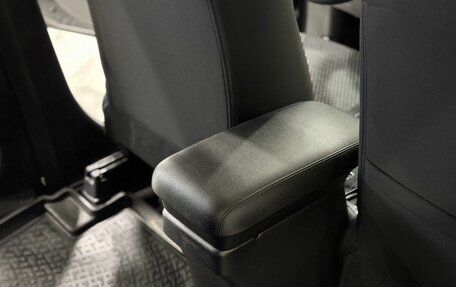 Mitsubishi Outlander III рестайлинг 3, 2018 год, 1 895 000 рублей, 19 фотография