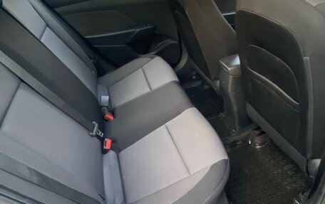 Hyundai Solaris II рестайлинг, 2018 год, 990 000 рублей, 12 фотография