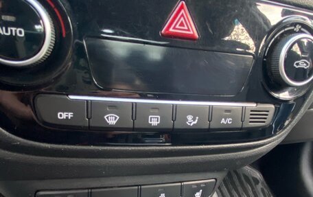 Hyundai Solaris II рестайлинг, 2018 год, 990 000 рублей, 17 фотография