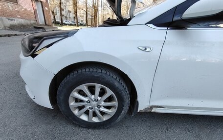 Hyundai Solaris II рестайлинг, 2018 год, 990 000 рублей, 30 фотография