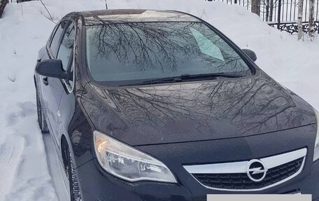 Opel Astra J, 2011 год, 780 000 рублей, 3 фотография