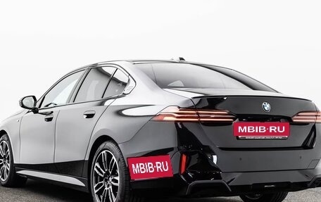 BMW 5 серия, 2025 год, 7 020 000 рублей, 2 фотография