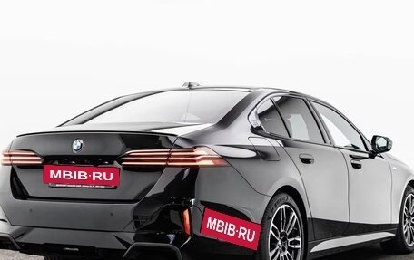 BMW 5 серия, 2025 год, 7 020 000 рублей, 3 фотография