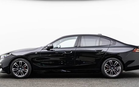 BMW 5 серия, 2025 год, 7 020 000 рублей, 6 фотография