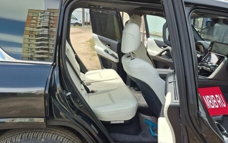 Lexus LX, 2024 год, 15 500 000 рублей, 15 фотография