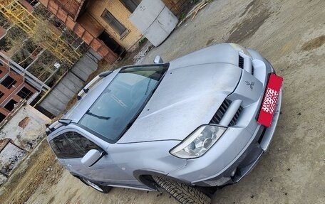 Mitsubishi Outlander III рестайлинг 3, 2004 год, 500 000 рублей, 4 фотография