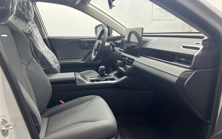 Toyota RAV4, 2026 год, 4 450 000 рублей, 16 фотография