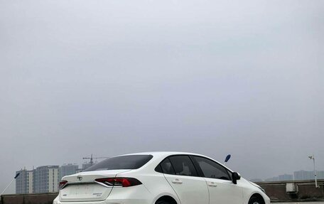 Toyota Corolla, 2022 год, 1 358 000 рублей, 5 фотография