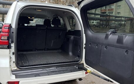 Toyota Land Cruiser Prado 150 рестайлинг 2, 2018 год, 5 430 000 рублей, 10 фотография