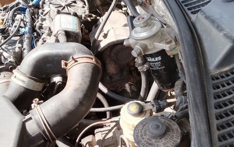 Toyota Avensis III рестайлинг, 1998 год, 250 000 рублей, 1 фотография