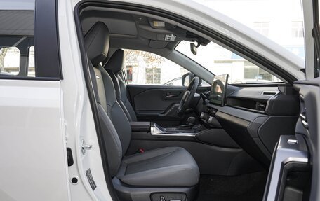 Toyota RAV4, 2025 год, 4 175 000 рублей, 7 фотография