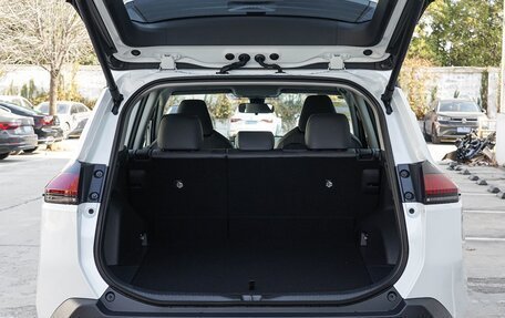 Toyota RAV4, 2025 год, 4 175 000 рублей, 9 фотография