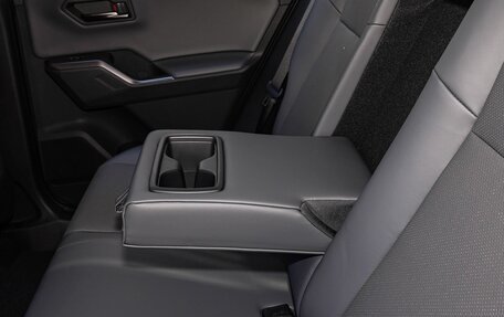 Toyota RAV4, 2025 год, 4 175 000 рублей, 11 фотография