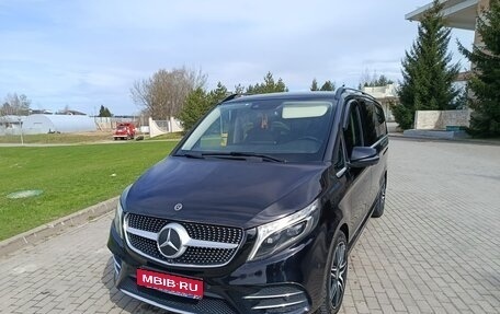 Mercedes-Benz V-Класс, 2021 год, 6 900 000 рублей, 1 фотография