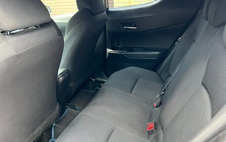 Toyota C-HR I рестайлинг, 2018 год, 2 350 000 рублей, 7 фотография