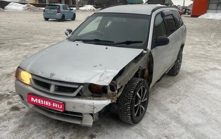 Nissan Wingroad III, 2001 год, 100 000 рублей, 1 фотография