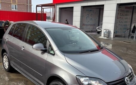 Volkswagen Golf Plus II, 2013 год, 800 000 рублей, 2 фотография