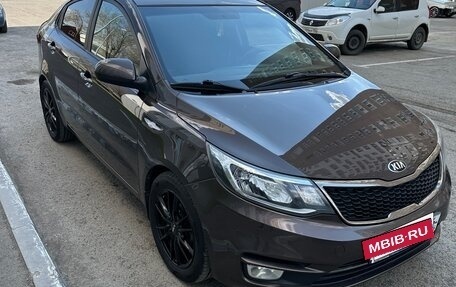 KIA Rio III рестайлинг, 2016 год, 1 099 000 рублей, 2 фотография