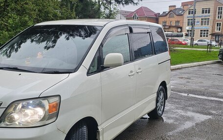 Toyota Noah III, 2002 год, 999 999 рублей, 5 фотография