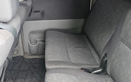 Toyota Noah III, 2002 год, 999 999 рублей, 7 фотография