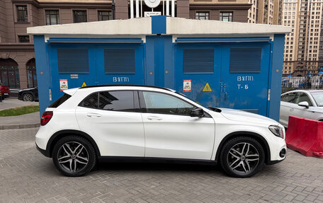 Mercedes-Benz GLA, 2019 год, 2 700 000 рублей, 3 фотография