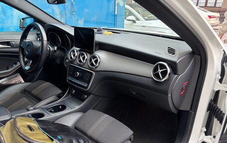 Mercedes-Benz GLA, 2019 год, 2 700 000 рублей, 8 фотография