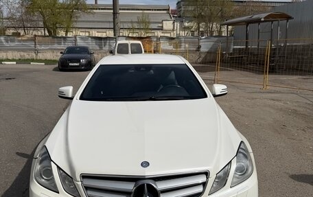 Mercedes-Benz E-Класс, 2010 год, 1 650 000 рублей, 5 фотография