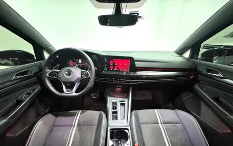 Volkswagen Golf VIII, 2022 год, 2 250 000 рублей, 8 фотография